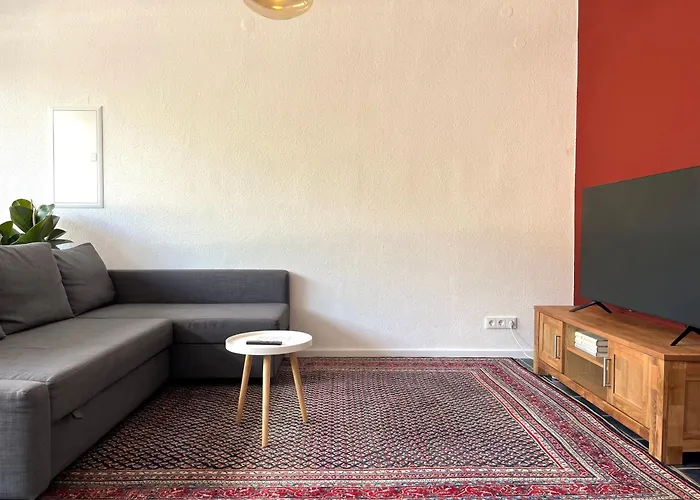 Stilvolle Erdgeschoss-wohnung: Gemuetlich Eingerichtet Mit Eigenem Eingang * Gelsenkirchen